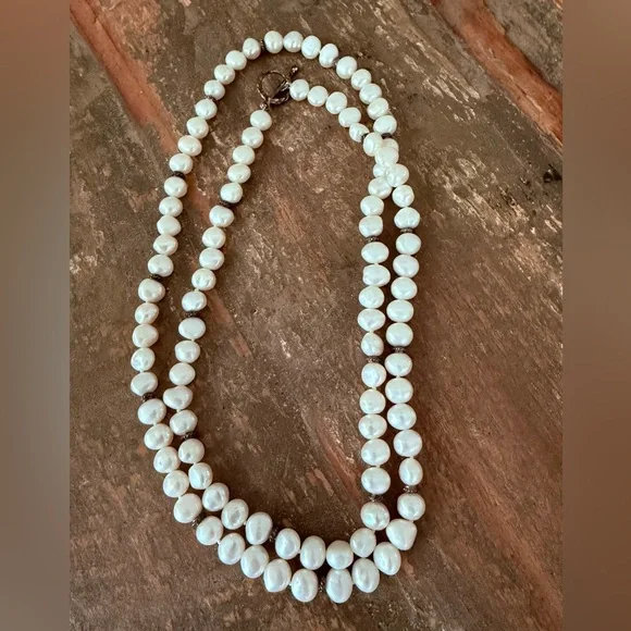 🎉Pearl strand necklace HOST PICK!🎉 - Picture 11 of 16